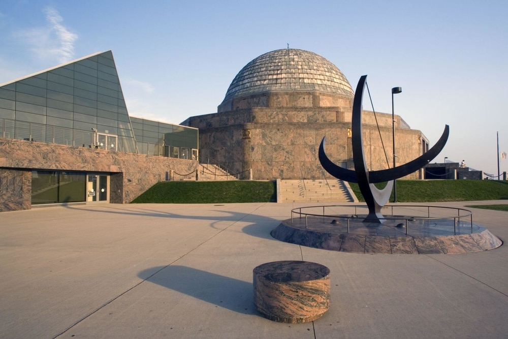 Museum memberships in Chicago exterior of adler planetarium 