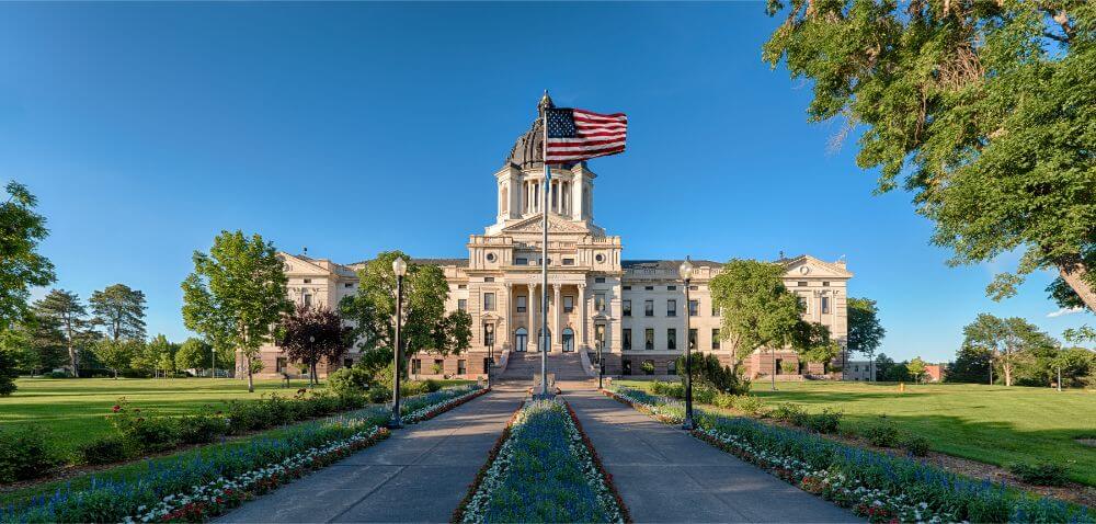 states with the lowest cost of living south dakota state capitol building