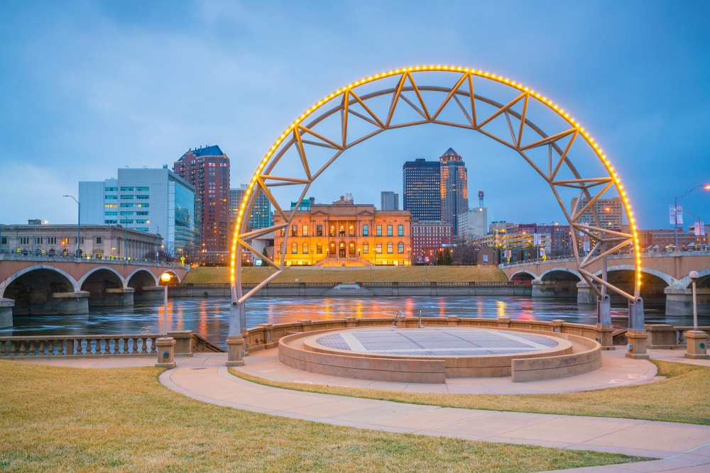 blueprint blueground best cities for young people des moines iowa skyline in USA