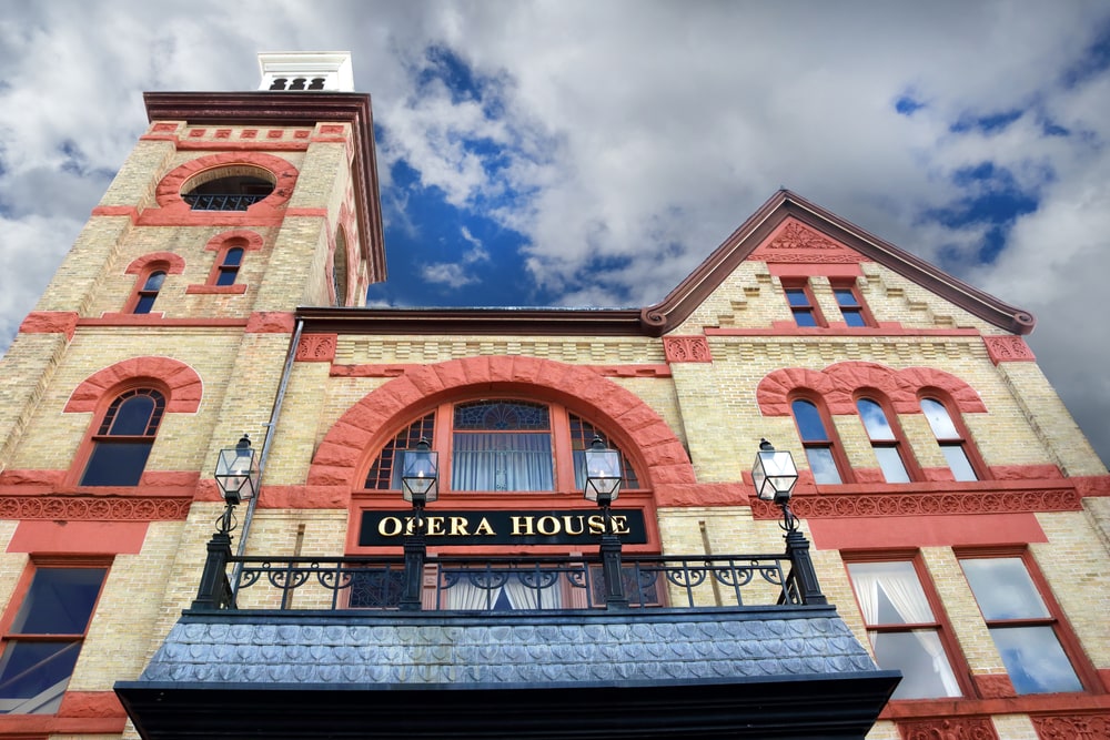 woodstock illinois day trip from chicago