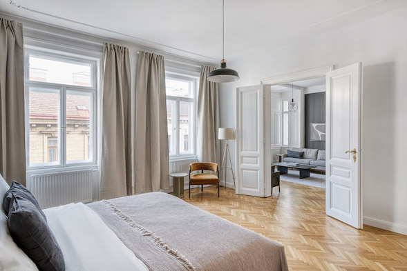 Blueground's Custom Furniture Creates the Ideal Atmosphere in This Vienna Apartment