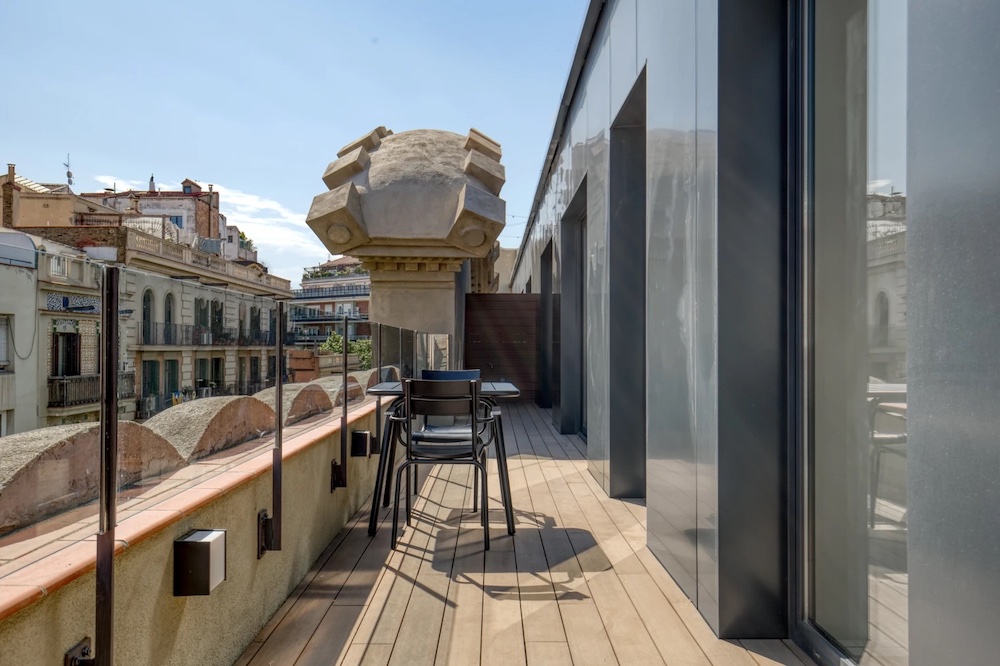 a blueground apartment in barcelona