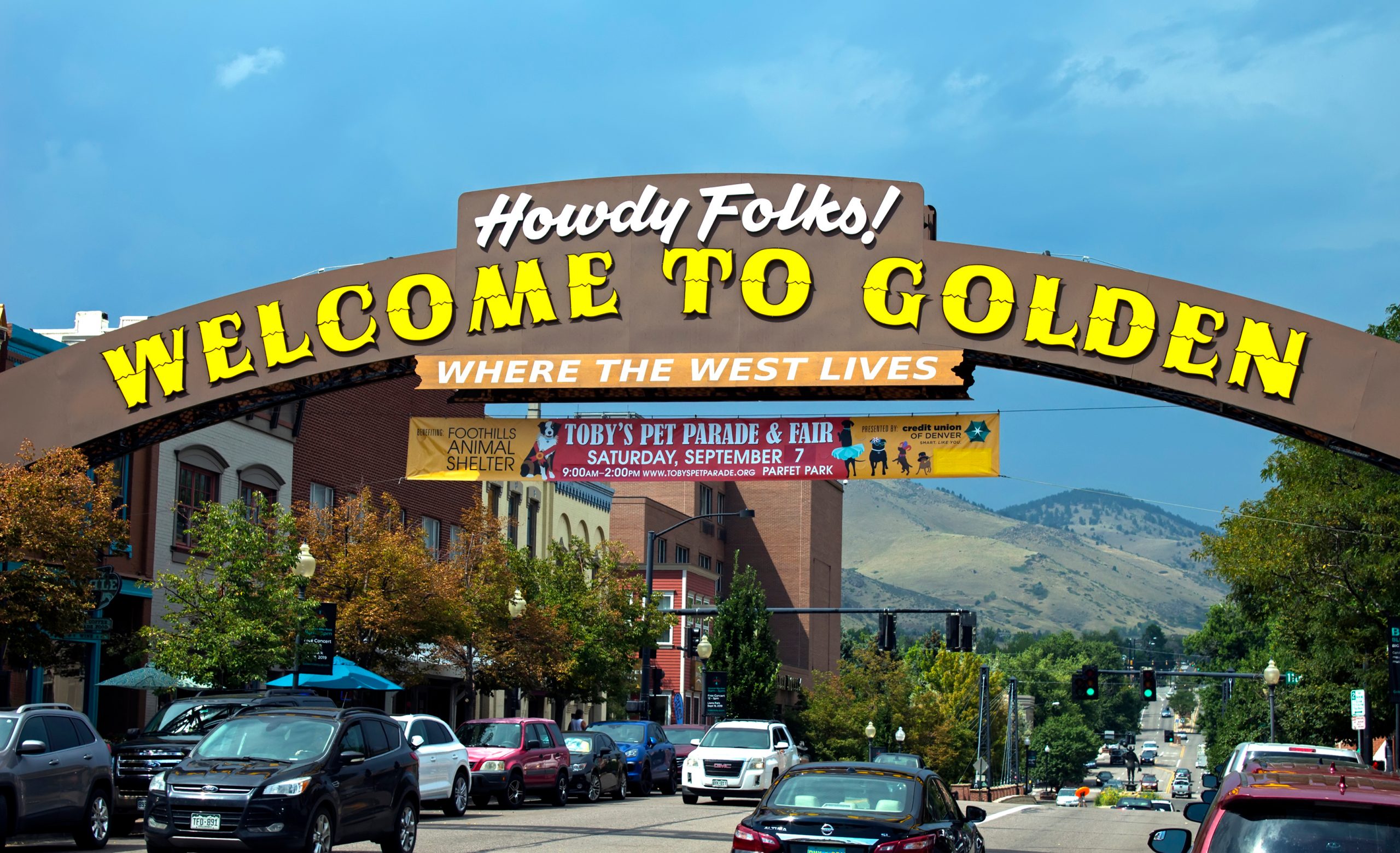 Golden Colorado sign